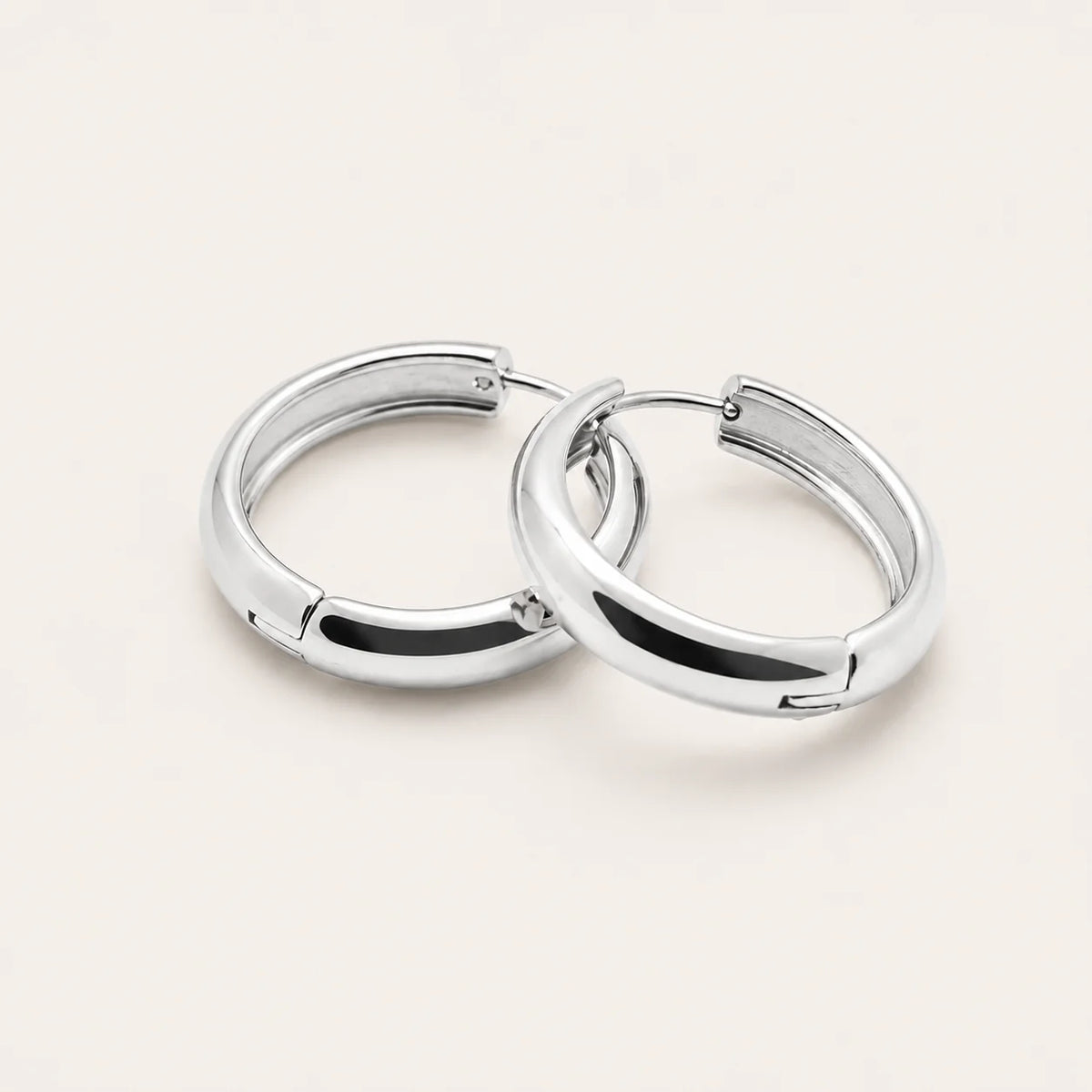 Noelia Hoop Earrings